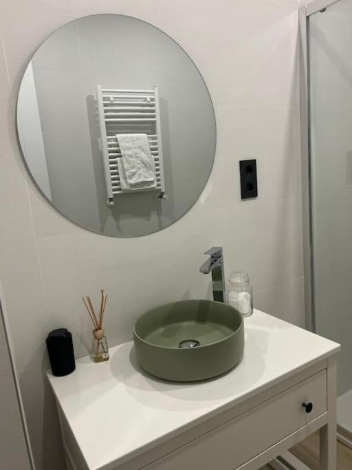 Piso Deluxe Con Balcon Cerca Del Casco Viejo Apartment Bilbao Luaran gambar
